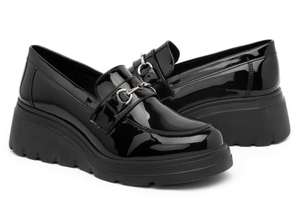 Zapato Casual en charol negro para dama Greenlove 92172