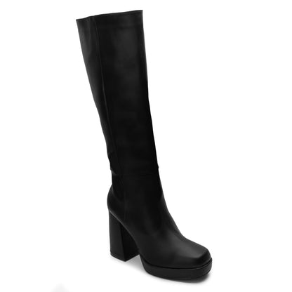 Bota Larga con Plataforma en Color Negro y Late Lady Paulina 25505