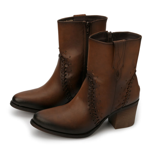 Botin Vaquero tipo Cowboy color camel para Dama Maquech 3021
