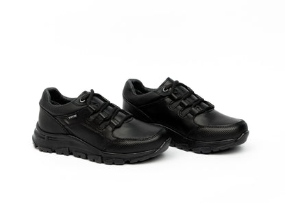 Zapato Escolar en Color Negro con Agujeta para Niño Marca Yuyin 22110